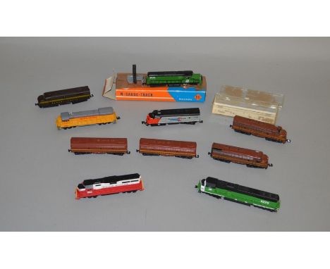 N Gauge; 7 Locomotives; Amtrak (in the wrong box), #9276 both by Atlas, Western Maryland and Union Pacific by Bachmann, Penns