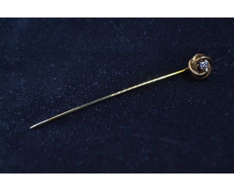 9ct gold & diamond stick pin, 1 gram 