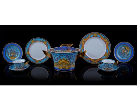 Porcelain Rosenthal Versace tableware decor Les Trésors de la Mer consisting of 4 large dishes, 2 cups and saucers and a lidd