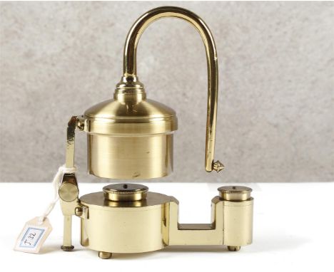 Spirit burner. For experiments where a "clean" flame is required. Berzelius lamp; This is a burner with separate reservoirs, 