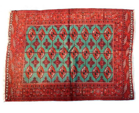Hand-knotted wool carpet with oriental decor, 170x135 cm