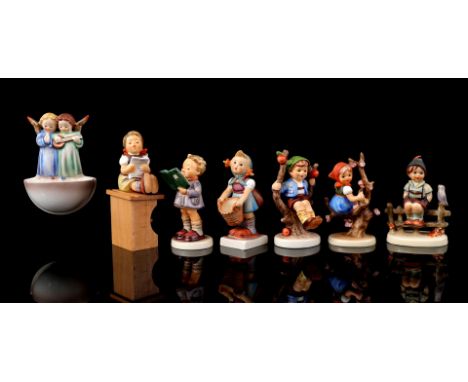 7 Goebel Hummel figurines, entitled "Der poet/The poet at the podium", number 397 3/0, 10 cm high, figurine entitled "Herbst/