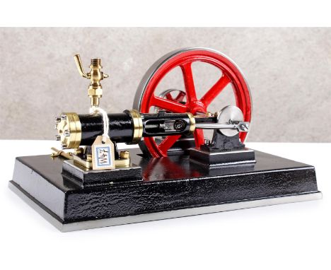 Recumbent steam engine with double-acting piston, 16 cm high, 28 cm wide, 17 cm deep