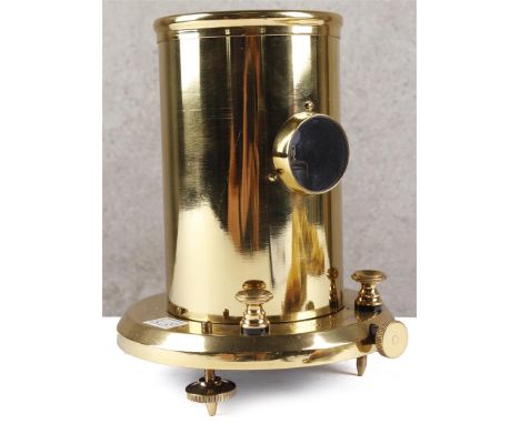 School Moving Coil Galvanometer (Griffin). Measuring direct current. Designed so that the hood can be easily removed to look 