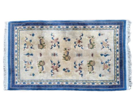 Hand-knotted wool carpet with Chinese decor, 300x200 cm