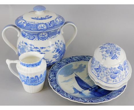 A Signature Collection by Spode porringer and cover, printed with the Gothic castle pattern, a Delft plaque, a pair of Spode 