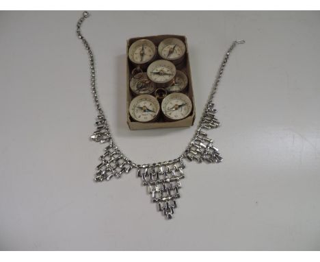Quantity of Compass and Necklace 