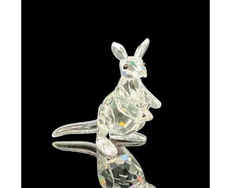 Part of the 'Rare Encounters' group. Clear faceted crystals with black eyes of a mother and joey. Swarovski marking. This ite