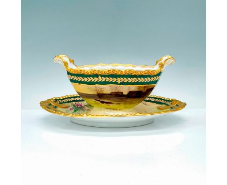 Discover this exquisite sauce or gravy server featuring an attached underplate, thoughtfully designed with a captivating hand
