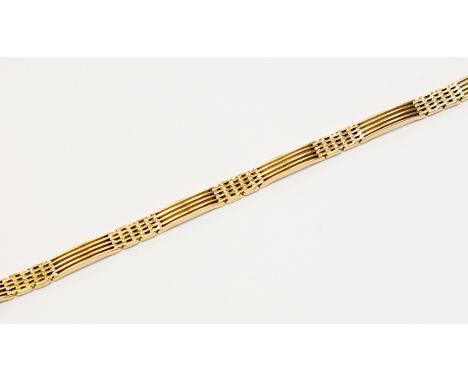 A 14ct gold gate bracelet, approx 7'', total gross weight approx 19.7gms