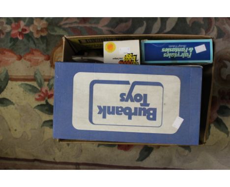 Beauty Salon Burbank Toys, 2x the good eggs, pedigree, cabbage patch doll and little red riding hood, all boxed (5)