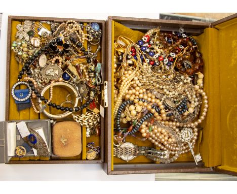 Costume jewellery to include Soroptimist brooches one silver mounted, enamel lily  brooch, marcasite jewellery, vintage jewel