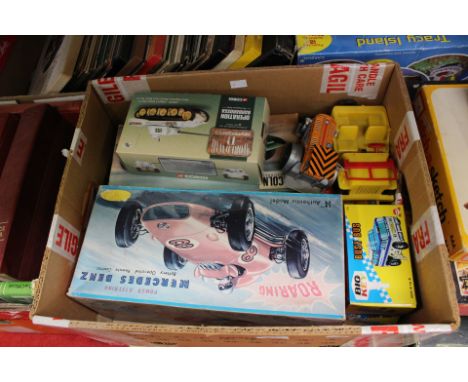 Clifford battery operated Mercedes Benz (AF) Lincoln Lotus Indianapolis (AF) Telsalda armoured car, tinplate, Busy Bus x 2 Tu