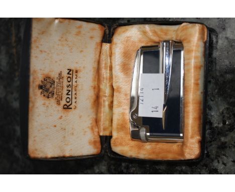 A Ronson varaflame lighter (boxed) 