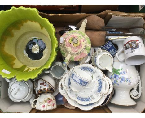 Quantity lot; blue and white cherub pattern, Coalport cups and saucers, knives and forks, green jardiniere, two teapots, Limo