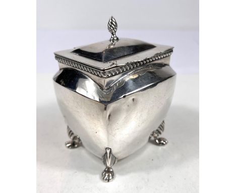 A Georgian style silver Bombay sugar caddy with gadrooned lid, lions paw feet, Birmingham 1907 5.4oz&nbsp;&nbsp;