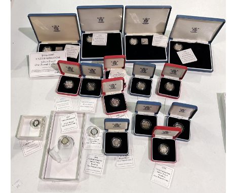GB: a collection of 17 silver proof £1 coins, 1990's including 8 piedfort examples 
