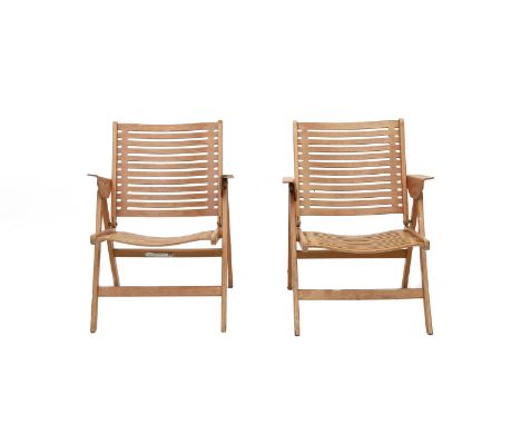 Niko Kralj (1920-2013) Two beech veneered plywood folding chairs, model Rex, designed 1952. Afm. 58,5 x 58,5 x 61 cm.