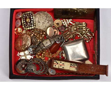 A JEWELLERY BOX CONTAINING VARIOUS ITEMS AND SUNDRIES, to include a yellow metal locket and chain, a yellow metal gate bracel