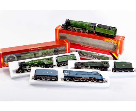 FOUR HORNBY RAILWAYS OO GAUGE STEAM LOCOMOTIVES, comprising R372 LNER class A4 locomotive 'Seagull', R065 B.R 2/10/0 evening 