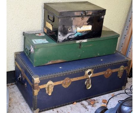 Vintage cabin trunk and two tin boxes   Condition: 
