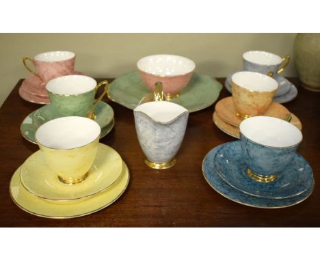 Royal Albert Gossamer pattern six person tea service   Condition: 