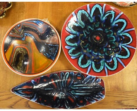 Poole Delphis range bowl having typical wavy abstract decoration, printed marks and paintress mark for Betty Bantten, togethe