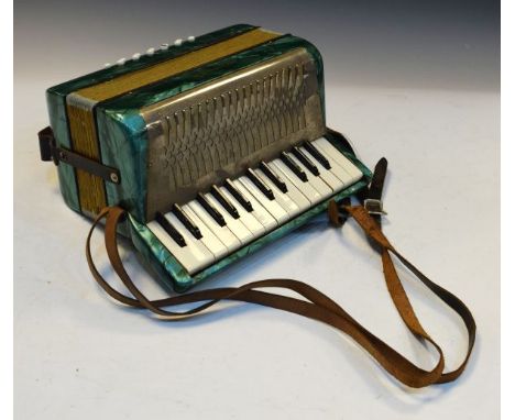 Hohner Mignon piano accordion   Condition: 