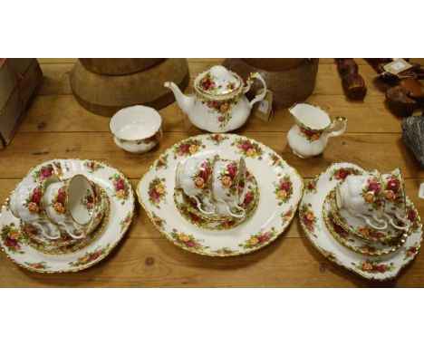 Royal Albert Old Country Roses pattern tea service   Condition: 