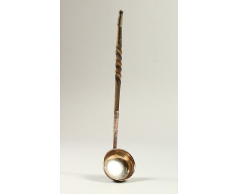 A GEORGIAN TODDY LADLE.