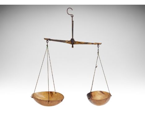 SMALL PHARMACY/APOTHECARY/MEDICAL BALANCE SCALES | EUROPE | First half of the 20th century | 30 cm (height) | Brass and bowls