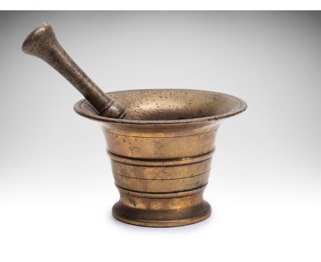 MORTAR WITH PESTLE/MORSER | CENTRAL EUROPE | TURN OF THE 19TH AND 20TH CENTURY | Turn of the 19th and 20th century | 9 x 14 c