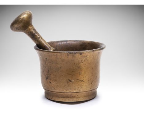 MORTAR WITH PESTLE/MORSER | CENTRAL EUROPE | TURN OF THE 18TH AND 19TH CENTURY | Turn of the 18th and 19th century | 10 x 13 