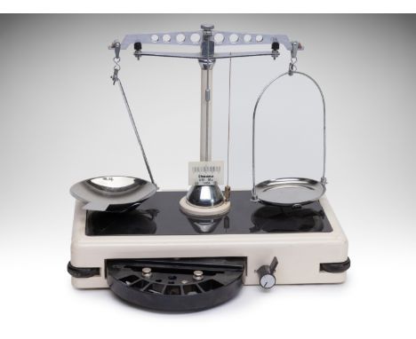 CHIRANA PRESCRIPTION PHARMACY/APOTHECARY/MEDICAL BALANCE SCALES | CZECHOSLOVAKIA | 20th century | 26 x 21 x 29 cm (height) x 