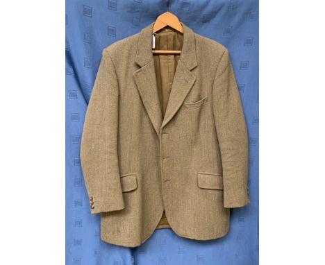 Hunting thorn proof tweed jacket size 40 42 