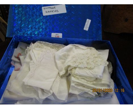 SMALL BOX OF VINTAGE HANDKERCHIEFS