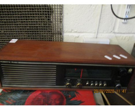 TEAK FRAMED ROBERTS RADIO