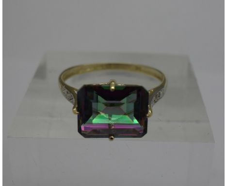 A 9ct gold, diamond and mystic topaz ring, weight 1.4g, size O