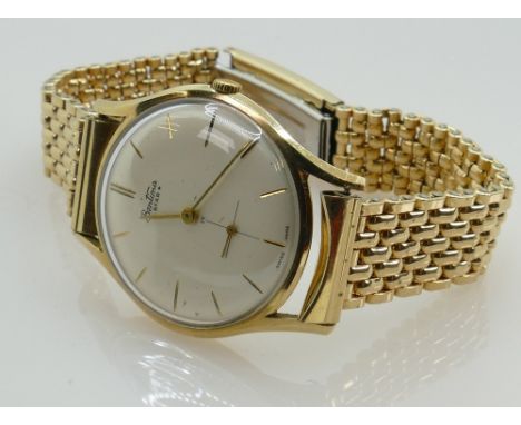 9ct mens Bentima Star manual wristwatch: Boxed with rolled gold bracelet.