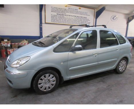 Make &amp; Model: Citroen Xsara Picasso HDI ExclDate of Reg: PF04 HRUColour: Greencc: 1560MoT: 01-11-2020Fuel Type: DIESELMil