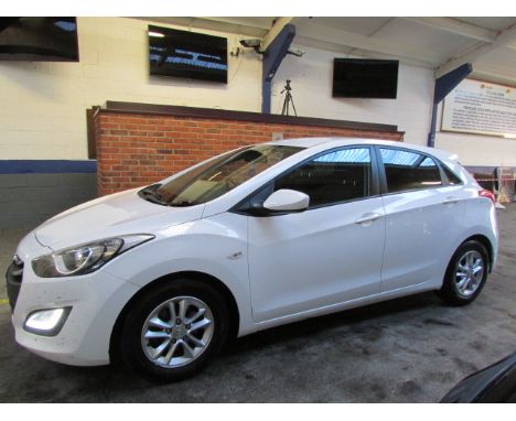 Make &amp; Model: Hyundai I30 ActiveDate of Reg: EK12 YZVColour: Whitecc: 1396MoT: 17-05-2021Fuel Type: PETROLMileage: 83kTra