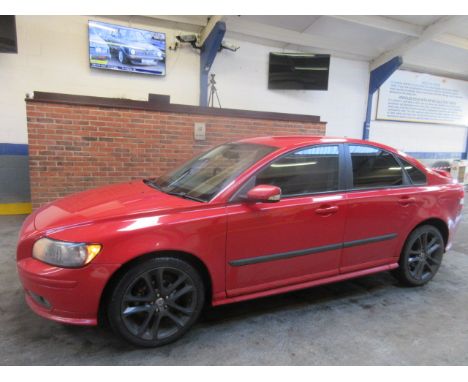 Make &amp; Model: Volvo S40 SportDate of Reg: OY55 WBMColour: Redcc: 1798MoT: 01-11-2021Fuel Type: PETROLMileage: 158kTransmi