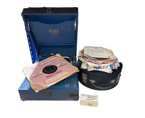 Vintage Alba picnic gramophone, model 808 and assorted 45s and 78's&nbsp;to include Frank Sinatra, Ella Fitzgerald, etc&nbsp;
