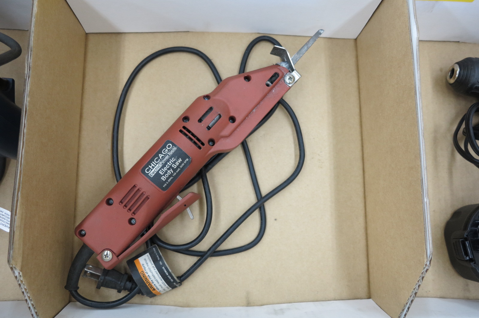 CHICAGO ELECTRIC BODY SAW (METAL SAW)