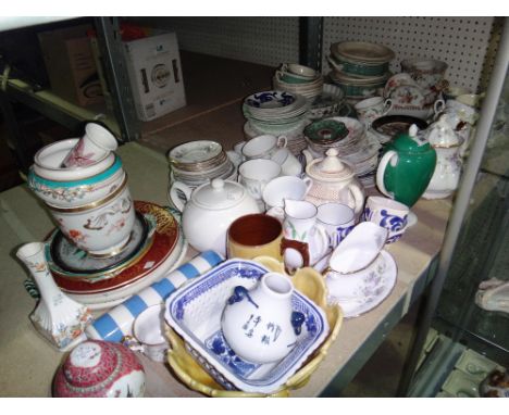 A quantity of assorted ceramic dinner and tea wares, including; Paragon, Worcester, Ridgway and sundry. 