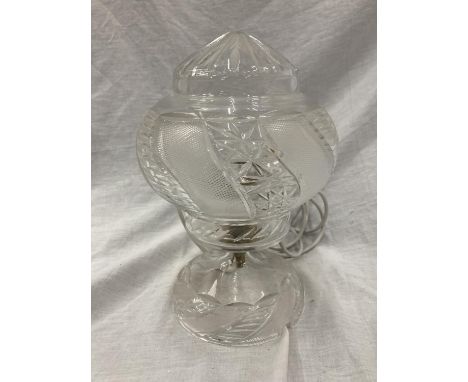 A VINTAGE ENGRAVED GLASS MUSHROOM LAMP 
