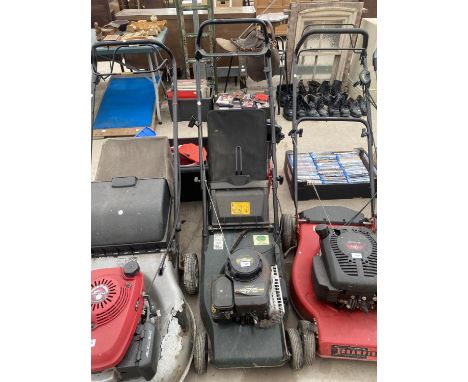 A HAYTER SPRINT 375 PETROL ENGINE LAWN MOWER WITH GRASS BOX 