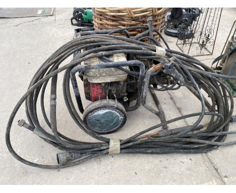 A HONDA PETROL ENGINE PRESSURE WASHER 