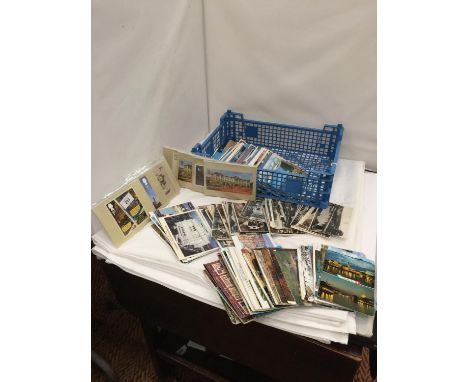 A COLLECTION OF POSTCARDS TO INCLUDE SOME VINTAGE MAINLY HOLIDAY LANDMARKS AND DESTINATIONS,  PLUS PACKETS OF CARDS DEPICTING