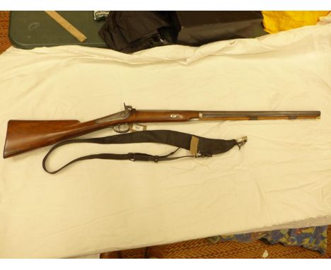 A GOOD QUALITY SINGLE BARREL PERCUSSION CAP SHOTGUN BY BRINSLEY OF NANTWICH AND WHITCHURCH, 77CM BARREL, BLACK LEATHER SHOT F